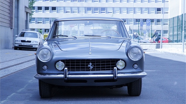 ed vz Ferrari 250GT/E