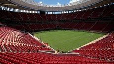 Fotbalový stadion Mane Garrinchy v Brasílii (12. kvtna 2013)