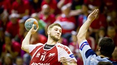 Jičínští házenkáří (v červeném) zdolali Hranice a získali extraligový titul. Jičínští házenkáří (v červeném) zdolali Hranice a získali extraligový titul.