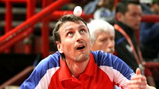 Stolní tenista Dmitrij Prokopcov vyřadil na MS v Paříži Jiang Tianyiho z Stolní tenista Dmitrij Prokopcov vyřadil na MS v Paříži Jiang Tianyiho z