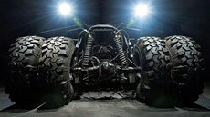 Batmanův koncept The Tumbler, postavený pro letošní ročník závodu Gumball 3000... Batmanův koncept The Tumbler, postavený pro letošní ročník závodu Gumball 3000...