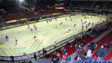 Na zápasech hokejové extraligy se v budějovické Budvar aréně bude zřejmě... Na zápasech hokejové extraligy se v budějovické Budvar aréně bude zřejmě...