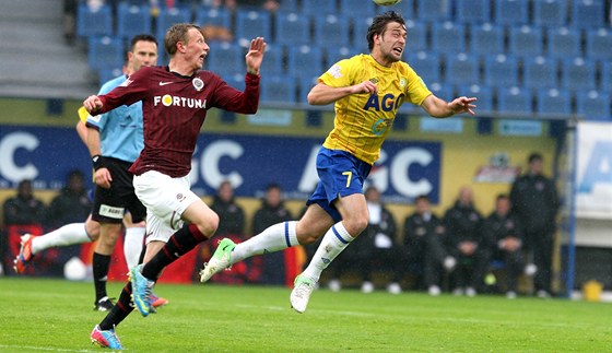 Marek Krátký (ve lutém na archivní fotografii) u bojuje v dresu Ústí nad Labem.