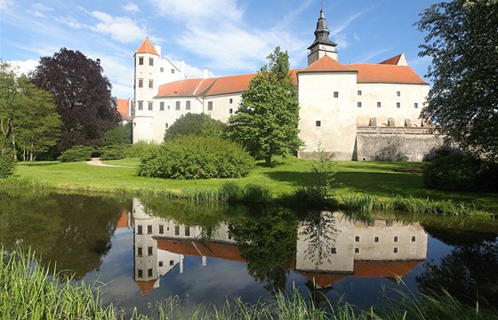 Renesanní telský zámek filmae uchvátil.