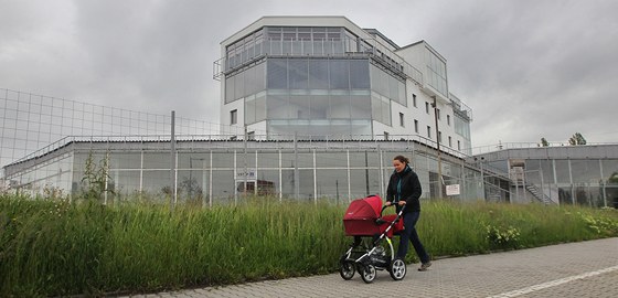 Sedmipodlaní budova na Rokycanské tíd v Plzni dodnes není zkolaudovaná.