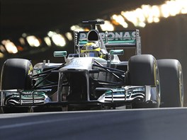 Nico Rosberg pi prvnm trninku na Velkou cenu Monaka. 