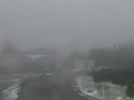 Hustná mlha na Klínovci v Kruných horách (27. kvtna 2013)