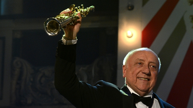 Felix Slovek oslavil sedmdestiny v prask Lucern.