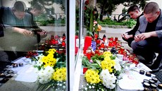 U základní školy v Židenicích vzpomínají na zavražděnou učitelku z Ivanovic. U základní školy v Židenicích vzpomínají na zavražděnou učitelku z Ivanovic.
