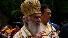 Tém dvou a pl hodinovou svatou liturgii vedenou srbským patriarchou Irinejem