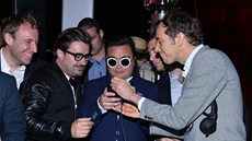 Falený rapper PSY se dostal na vechny veírky v Cannes.