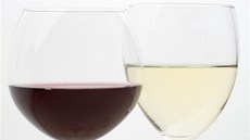 Víno volte raději bílé suché než červené. Při vypití 200 ml bílého suchého vína... Víno volte raději bílé suché než červené. Při vypití 200 ml bílého suchého vína...