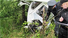 Předběžně odhadnutá škoda na ultralehkém letadle, které spadlo u letiště v Předběžně odhadnutá škoda na ultralehkém letadle, které spadlo u letiště v