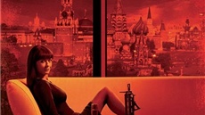 Plakát k filmu Red 2 s Catherine Zeta-Jonesovou