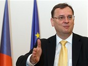 Premir Petr Neas bhem rozhovoru pro MF DNES (31. kvtna 2013)