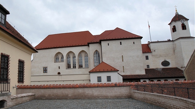 Hrad pilberk po opravch, vchodn bata 