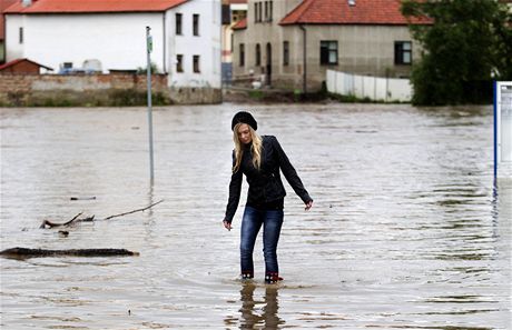 Zaplavené autobusové nádraí v Beroun. (2. ervna 2013)