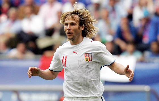 Pavel Nedvd v ervnu 2006 bhem utkání MS proti Itálii. Italové vyhráli 2:0, postoupili do osmifinále a ei jeli dom.