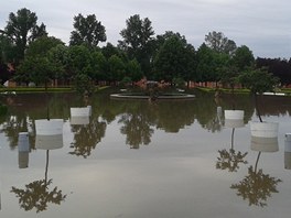 Zahrada zmeku v Troji se promnila v jezero