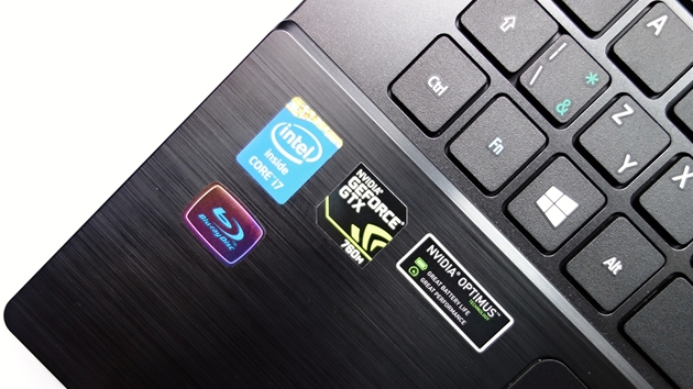 První Haswell se do redakce dostal v high-endovém notebooku Acer.