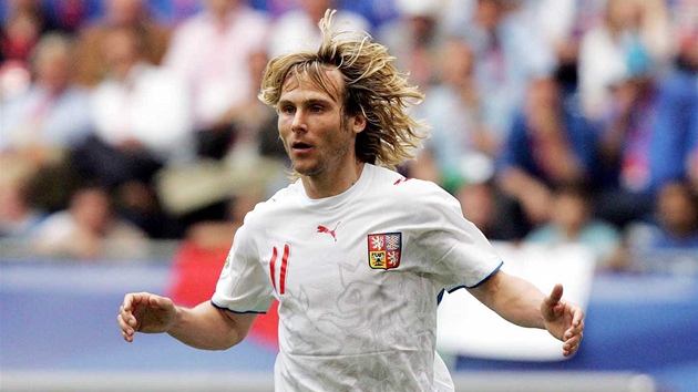 Pavel Nedvd v prbhu utkn proti Itlii na mistrovstv svta v ervnu 2006.