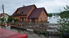 Silnice na Prahu v Ústí nad Labem zstává zatopená