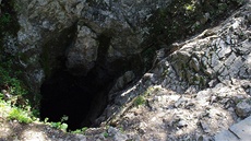 Východ z jeskyn Smocza Jama