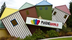 Další kuriozity architektury nabízí čtyři domky postavené do vějíře. Další kuriozity architektury nabízí čtyři domky postavené do vějíře.