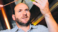 Petr Kostelecký je už bezmála dvacet let sládkem litovelského pivovaru. Podílí Petr Kostelecký je už bezmála dvacet let sládkem litovelského pivovaru. Podílí