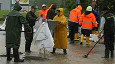 Třetí povodňový stupeň na Úhlavě v Čižicích. 1. června Třetí povodňový stupeň na Úhlavě v Čižicích. 1. června