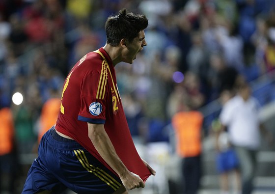 panlský útoník Álvaro Morata slaví gól na mistrovství Evropy do 21 let.