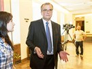 Ministr financí Miroslav Kalousek po peruení jednání Poslanecké snmovny v