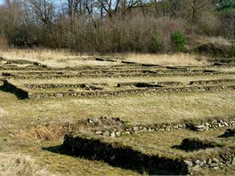 Mstěnice - Základy obytných stavení