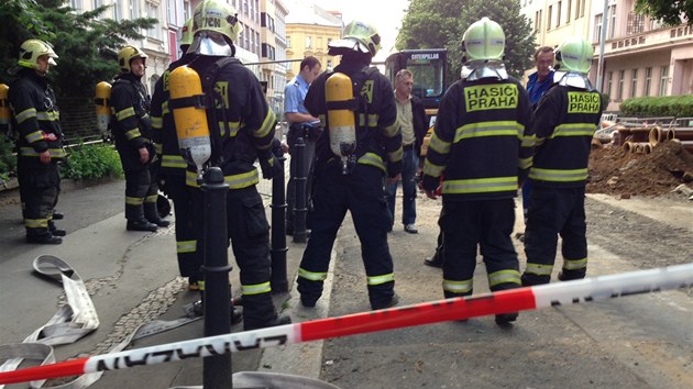 Hasii zasahovali kvli uniku plynu v Londnsk ulici v Praze.