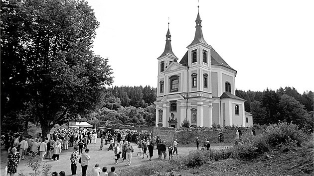 Kostel sv. Jakuba Vtho a sv. Anny ve Star Vod ve vojenskm prostoru Libav.