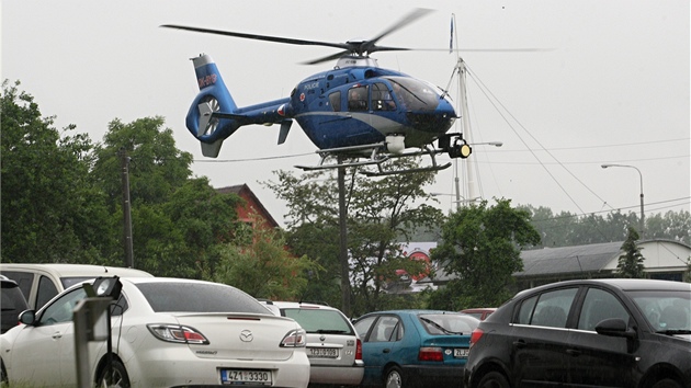 Na pevoz Miroslava Maslka z olomouck vazebn vznice ke zlnskmu soudu dohlel i policejn vrtulnk.