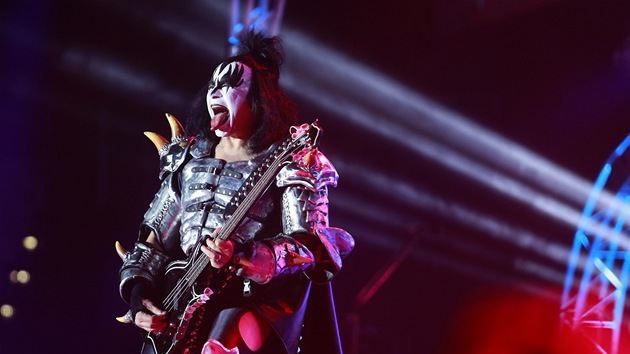 Legendrn hardrockov kapela Kiss vystoupila 14.6. 2013 v prask O2 arn. 