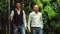 Italští módní návrháři Domenico Dolce a Stefan Gabbana (vlevo) Italští módní návrháři Domenico Dolce a Stefan Gabbana (vlevo)