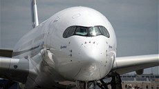 První dokončený Airbus A350 XWB. (13. května 2013) První dokončený Airbus A350 XWB. (13. května 2013)