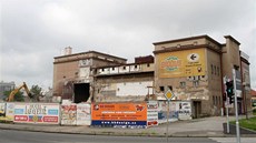 Kolem divadla v olomoucké čtvrti Hodolany už se bourá. Vznikne zde nové kasino Kolem divadla v olomoucké čtvrti Hodolany už se bourá. Vznikne zde nové kasino