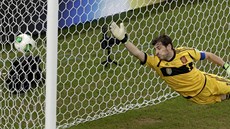 SLAVNÝ NÁHRADNÍK. A Iker Casillas patí mezi nejlepí brankáe svta, ve panlské lize u rok nenastoupil.