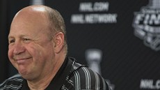 SPOKOJENÝ MUŽ. Claude Julien vede coby trenér Boston Bruins. Má proto důvod k SPOKOJENÝ MUŽ. Claude Julien vede coby trenér Boston Bruins. Má proto důvod k