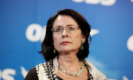 Miroslava Nmcová pi vyhláení výsledk voleb do Senátu (20. íjna 2012)