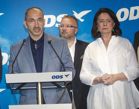 Úadující pedseda ODS Martin Kuba a místopedsedkyn Miroslava Nmcová pedstavily daový program strany: nechtjí hýbat s danmi.
