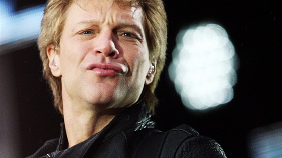 Kapela Bon Jovi vystoupila po dvaceti letech v Praze. (Eden, 24. ervna 2013)