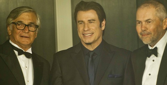 Jií Bartoka, John Travolta a Marek Eben na zahájení 48. roníku MFF Karlovy