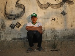 "Prvodcem" po táboru je tináctiletý Palestinec Mahmúd Haniyeh.