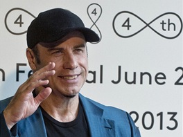 John Travolta na setkn s novini (29. ervna 2013)