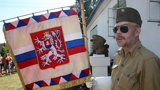 Oslavy 100. vro narozen Jana Kubie v Dolnch Vilmovicch (22. ervna 2013).