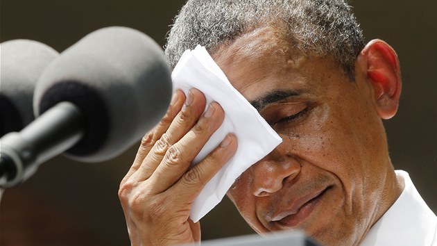 Barack Obama se pi  projevu na Georgetownsk univerzit pkn zapotil. Amerianm slbil budoucnost ohleduplnj k ivotnmu prosted (25. ervna)